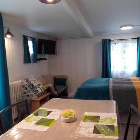 Relais Des Tourterelles Bed & Breakfast La Neuville-aux-Joutes ภายนอก รูปภาพ