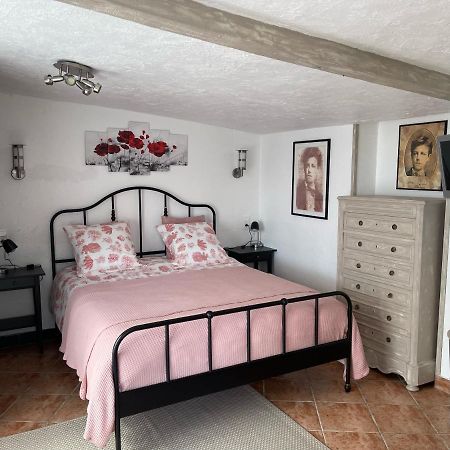 Relais Des Tourterelles Bed & Breakfast La Neuville-aux-Joutes ภายนอก รูปภาพ