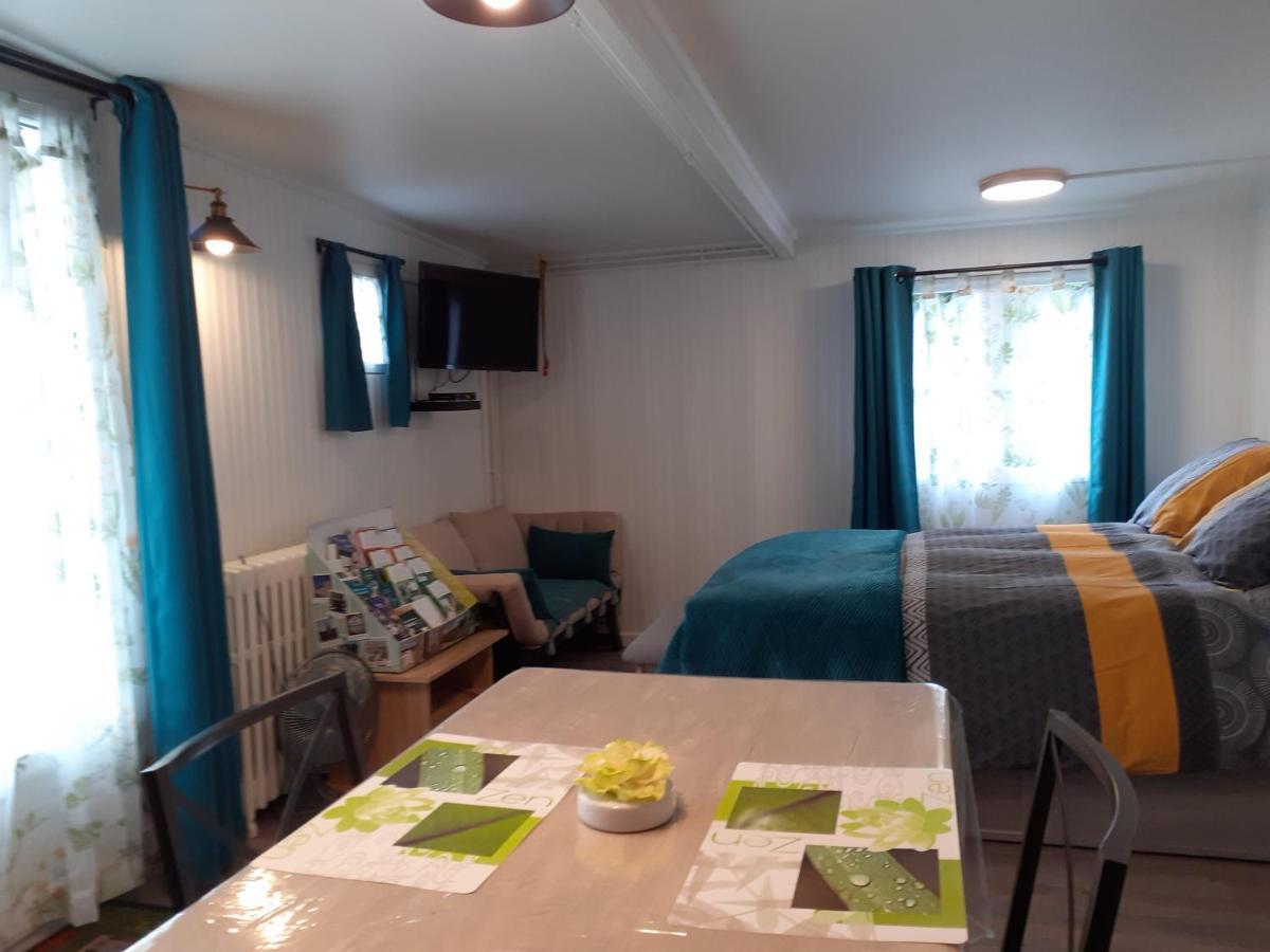 Relais Des Tourterelles Bed & Breakfast La Neuville-aux-Joutes ภายนอก รูปภาพ