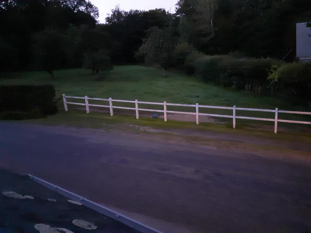 Relais Des Tourterelles Bed & Breakfast La Neuville-aux-Joutes ภายนอก รูปภาพ
