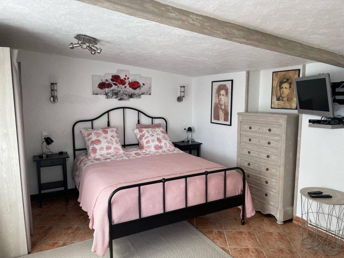Relais Des Tourterelles Bed & Breakfast La Neuville-aux-Joutes ภายนอก รูปภาพ